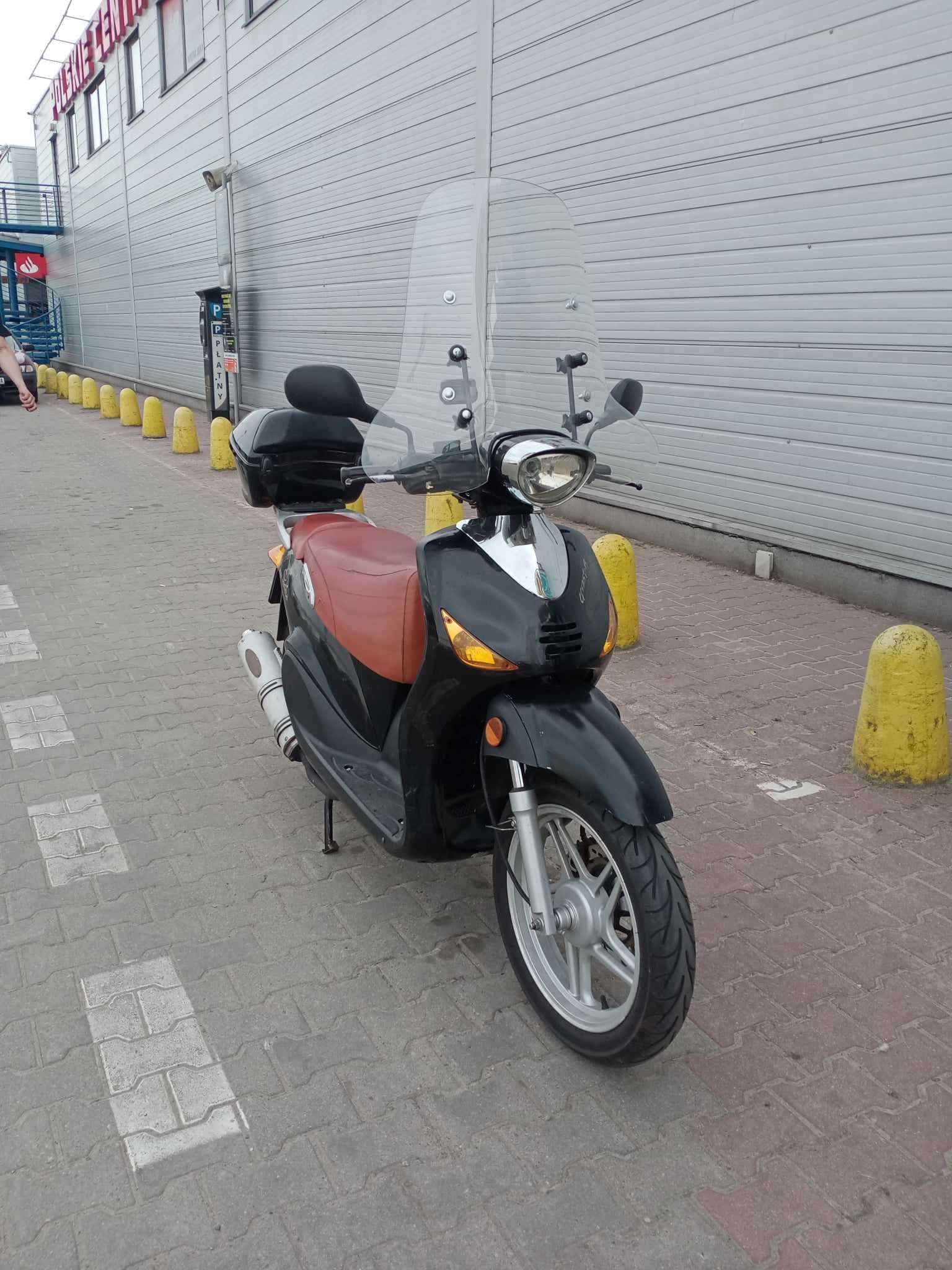 Skuter 125 CF moto Urban r