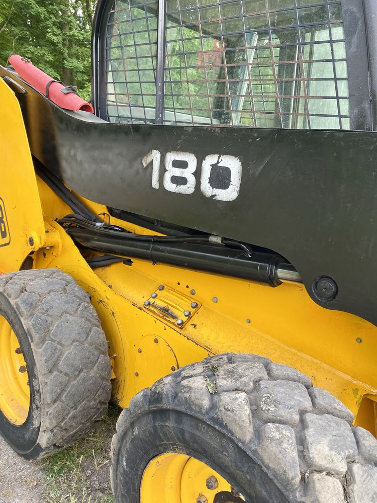 JCB -180 Универсальный Погрущик-Экскаватор