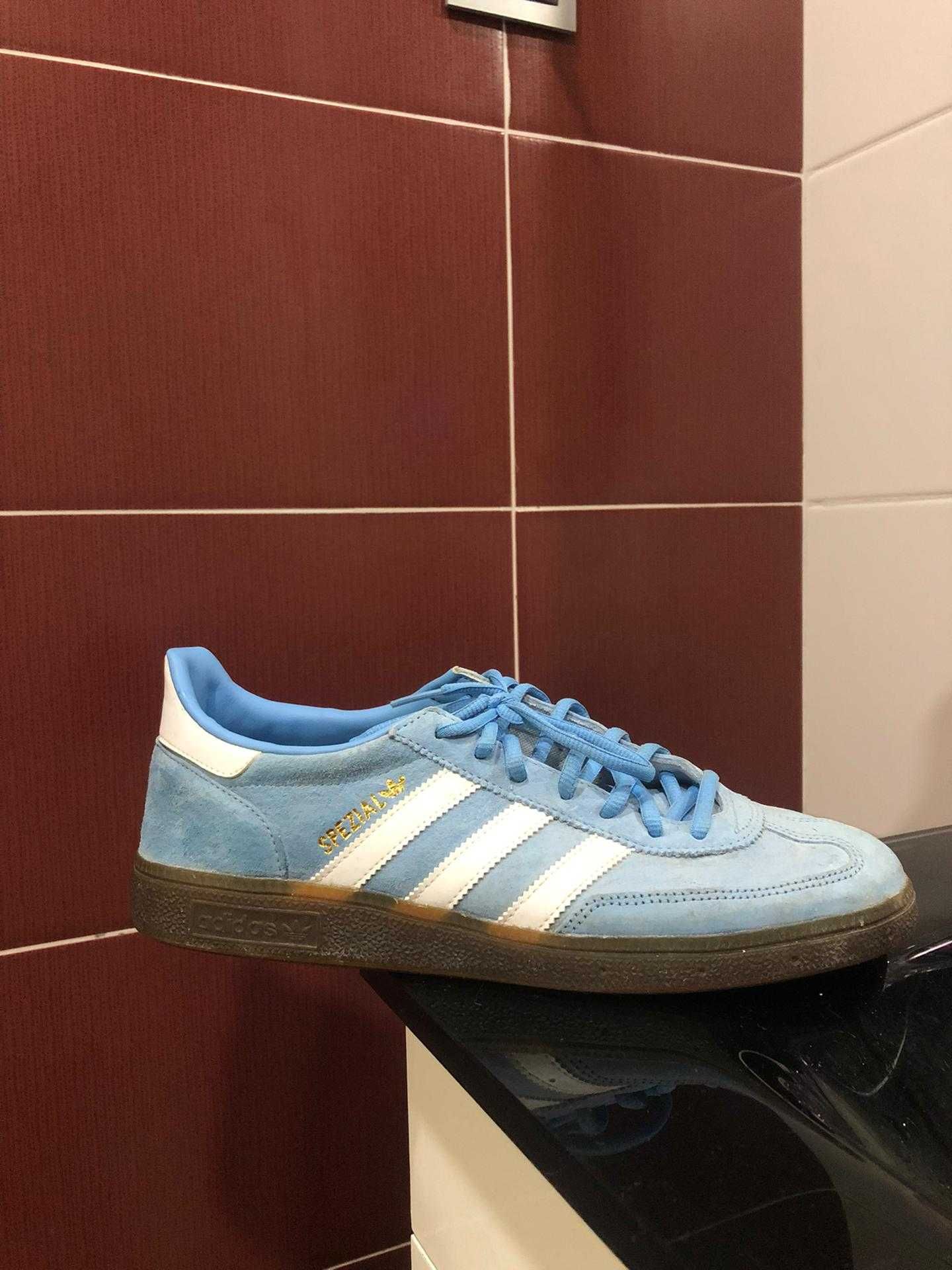 Adidas Spezial novos