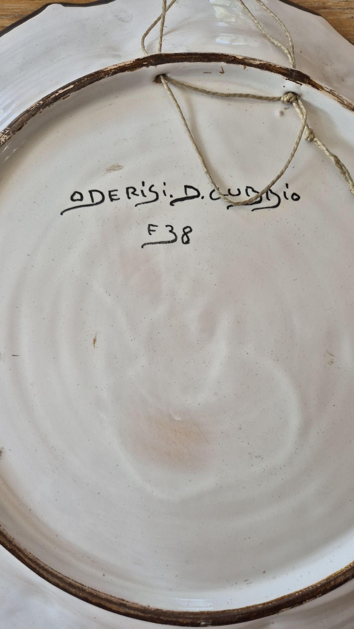 Duży talerz ceramiczny Oderisi de Gubbio 35,5cm