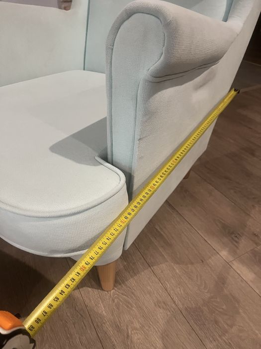 Fotel uszak z podnóżkiem miętowy