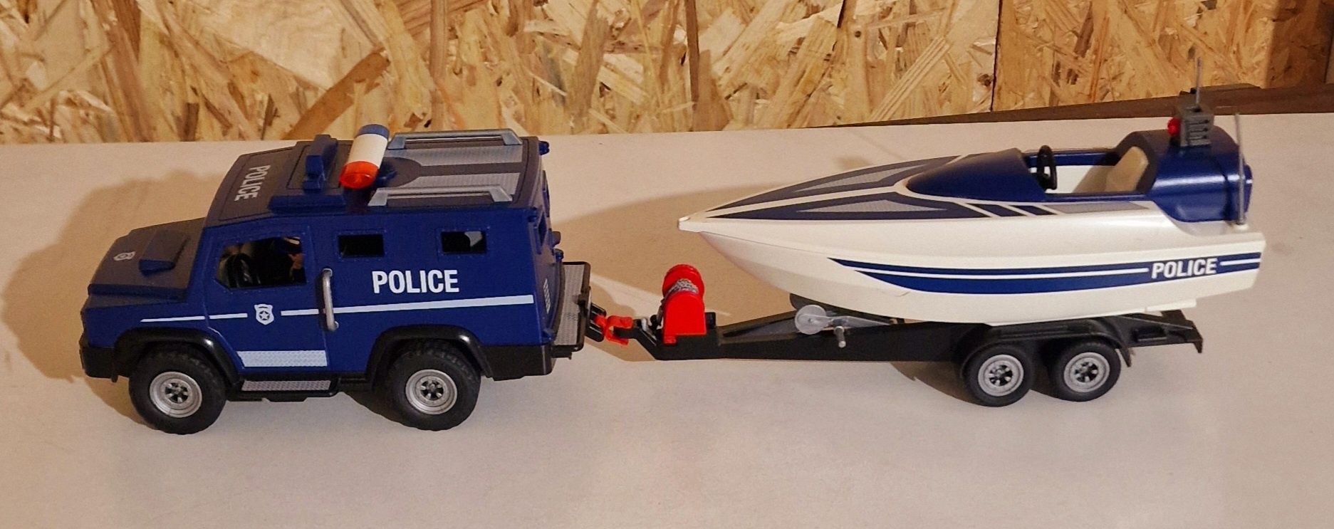 Carro da polícia playmobil