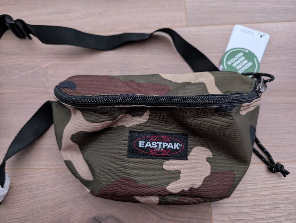 Bolsa cintura Eastpak nova c/ etiqueta
