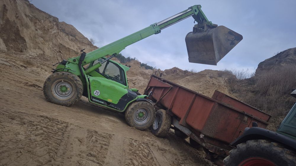 Ladowarka teleskopowa 32.6 MERLO jcb manitou  525 530 oborowa po serwi