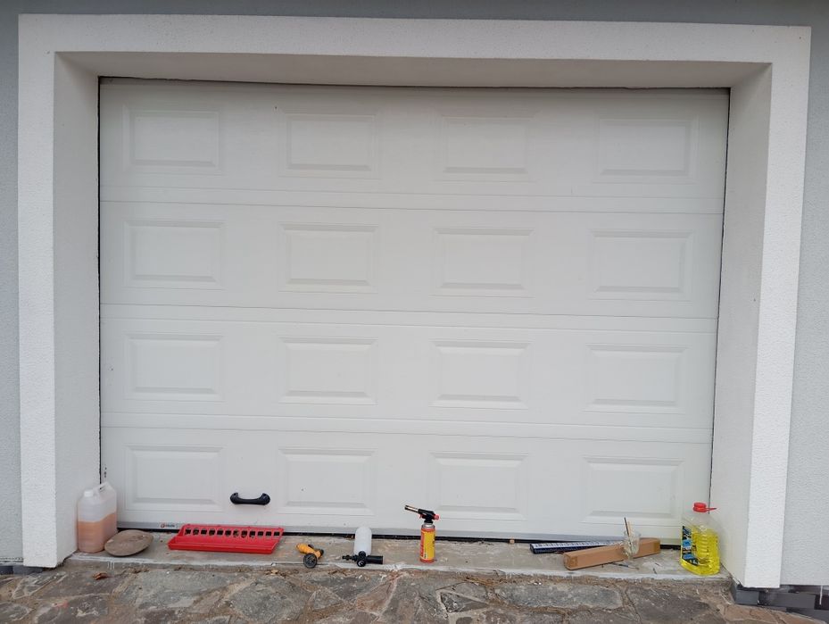 Ворота автоматичні утепленні з пультами