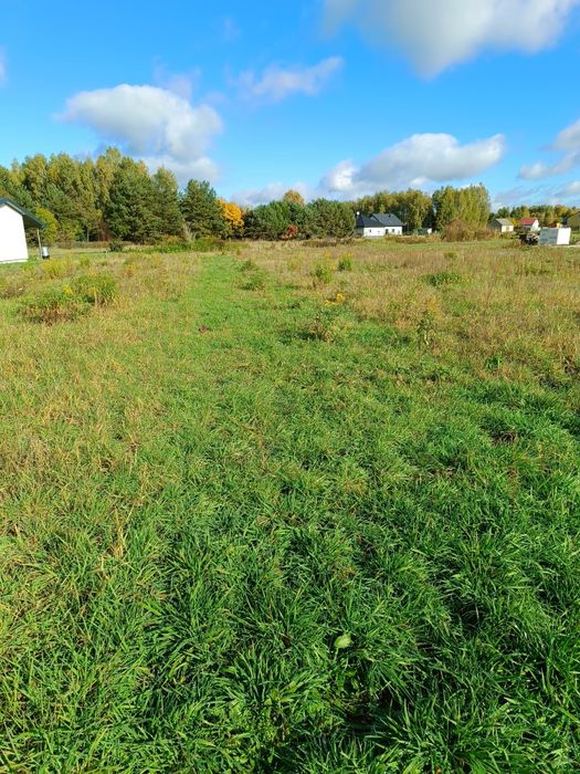 Bezpośrednio sprzedam działkę budowlaną