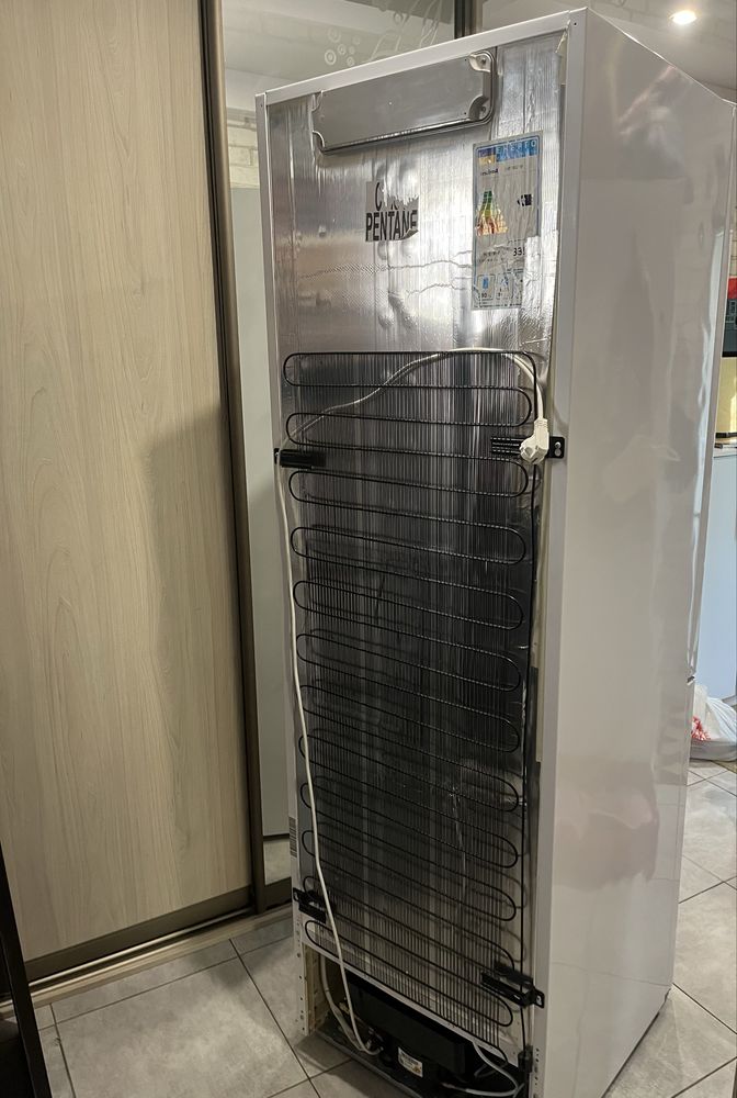 Холодильник Vestfrost CNF186Z W, 2019 р.
