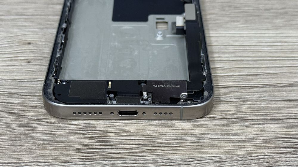 Oryginalny korpus obudowa klapka Apple iPhone 16 Pro Max wymiana