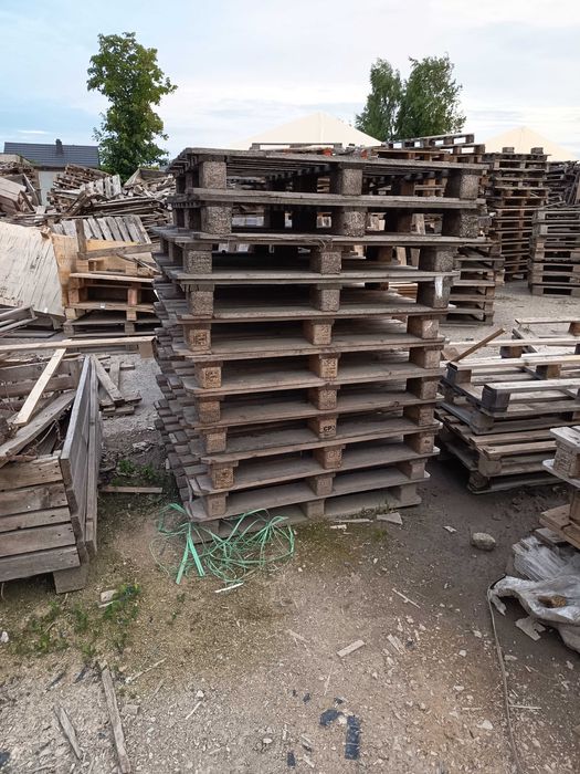 Drewno palety na opal