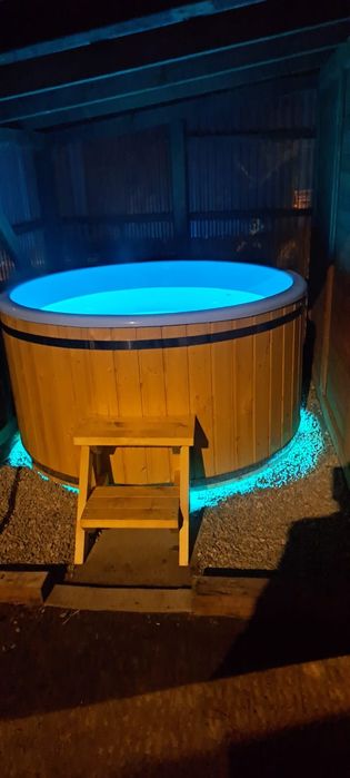 Pokoje gościnne, Jezioro/Jacuzzi/Gołubie Kaszubskie/Łowisko