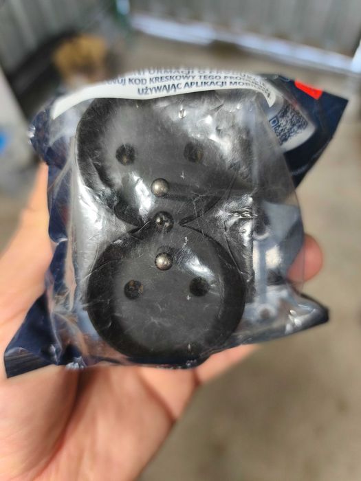 gniazdka simon 10 czarne i inne