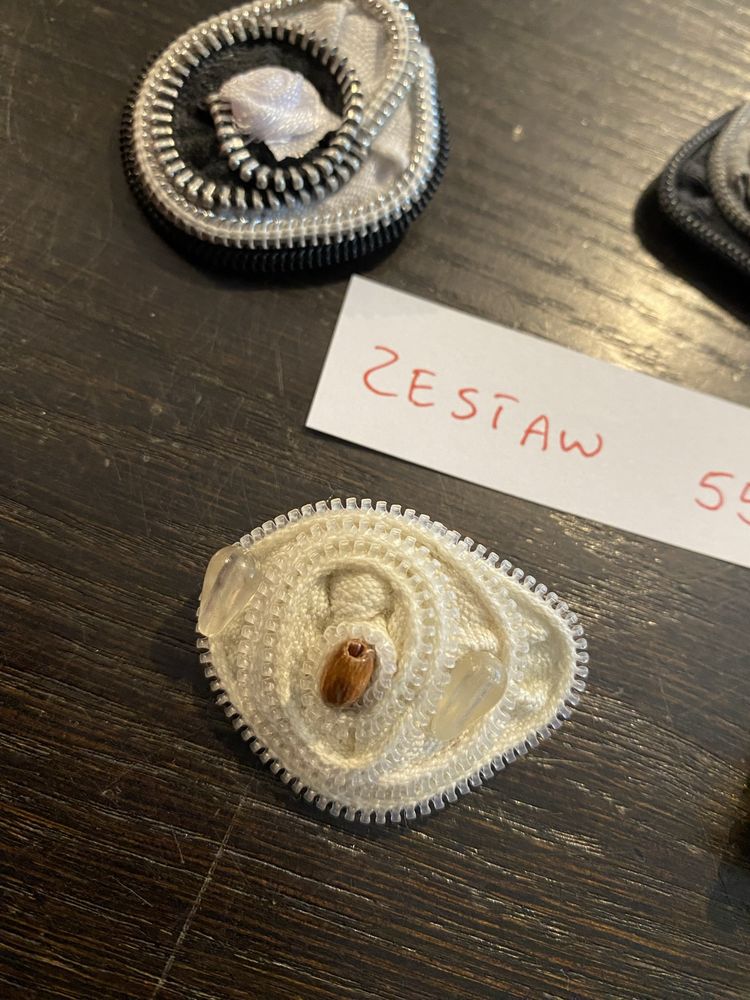 Broszki handmade z suwaków unikat zestaw 55
