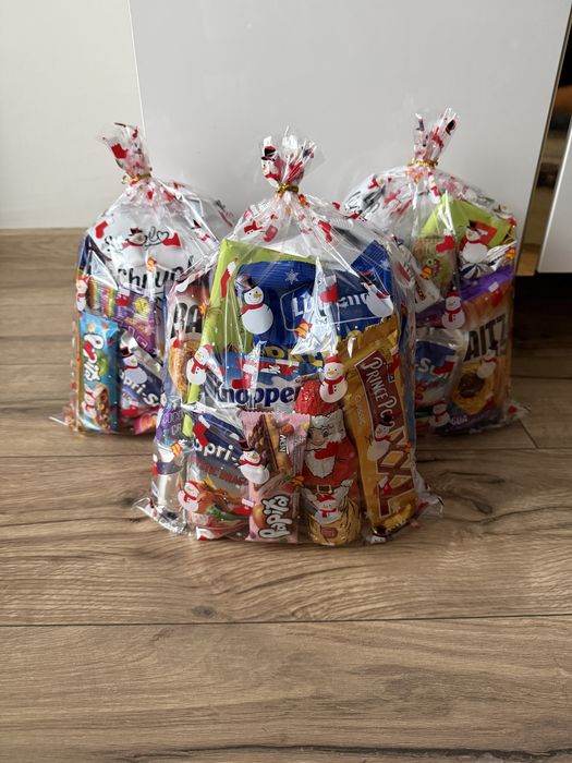 Paczki mikołajowe paczki świąteczne ze słodyczami