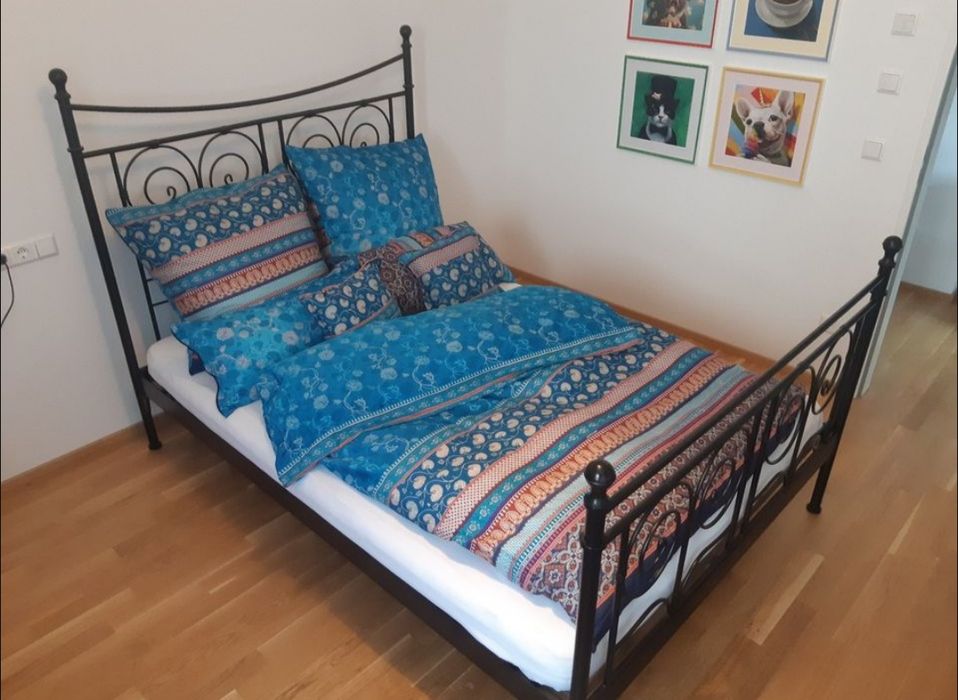 Rezerwacja Łóżko metalowe czarne Ikea Noresund 140x200 stelaż i matera