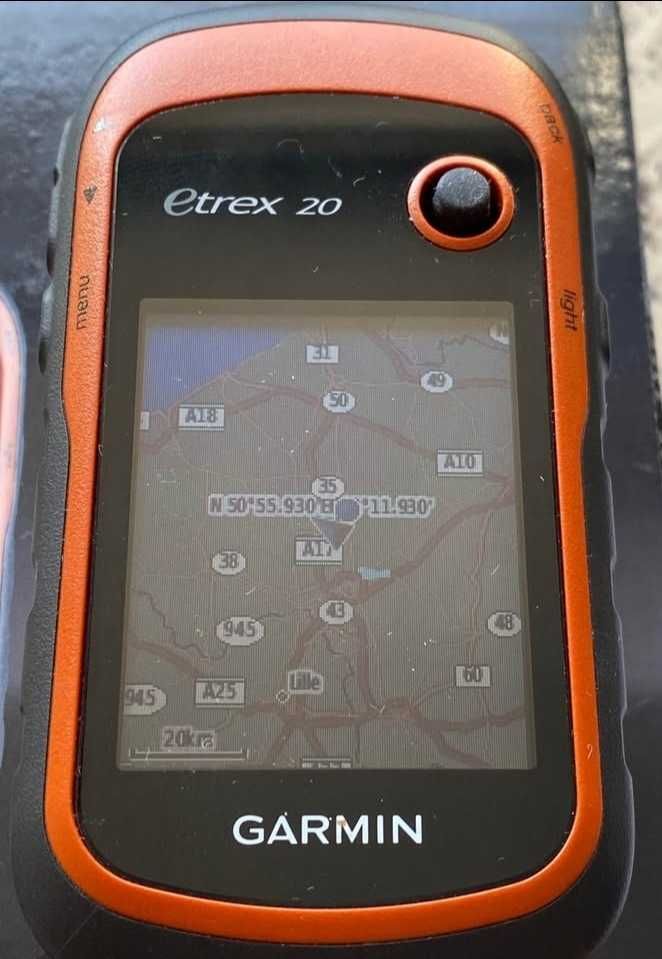 Навигатор etrex 20