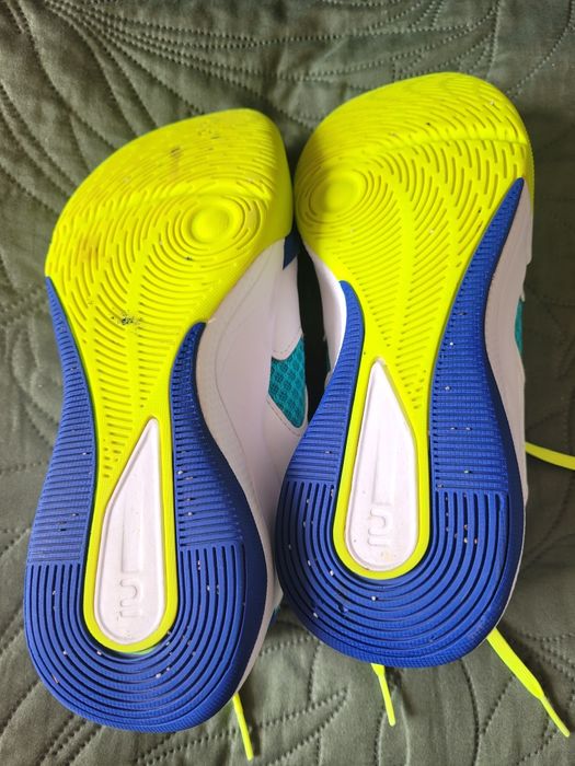 Buty sportowe do siatkówki Kipsta (Decathlon) r. 36 (jak 35)
