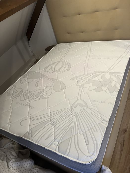 Colchão 140x190 Maxiflex semi novo