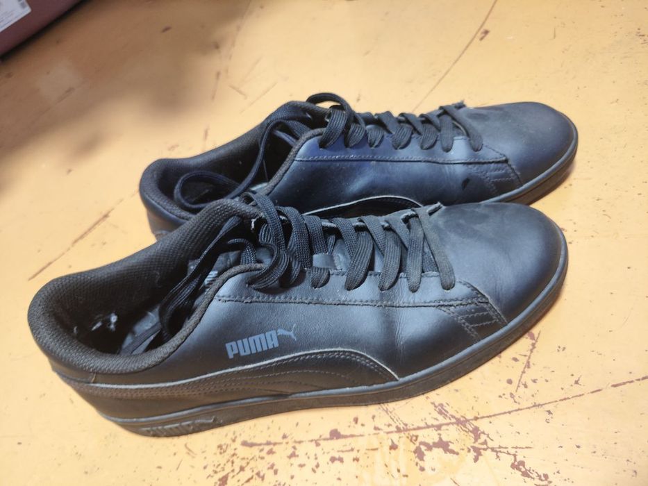 Продам кросівки  пума