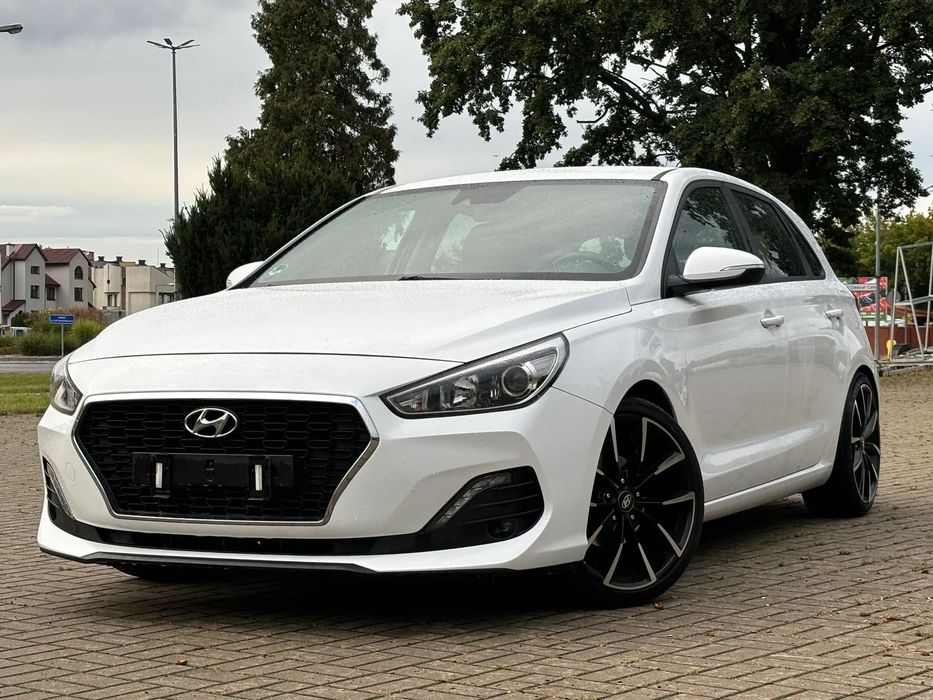 Hyundai I30 1.4 Benzyna*100 koni*2018 r.*LED*Kamera*NAVI*Ekran dotykowy*Super stan