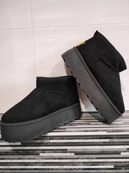 Hit sezonu czarne śniegowce UGG