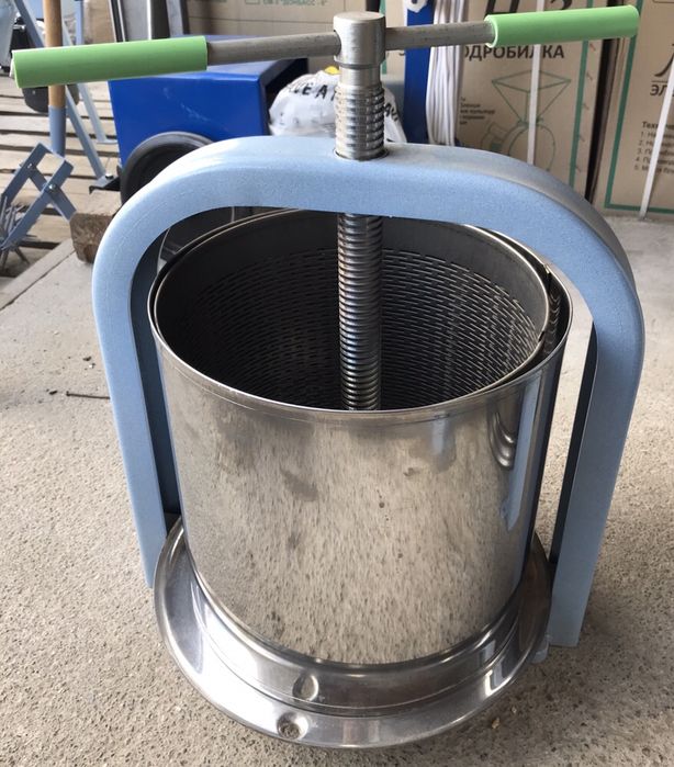 Соковыжималка Пресс ЛАН 15л винтовой, нерж. c рубашкой і (10, 20, 25л)