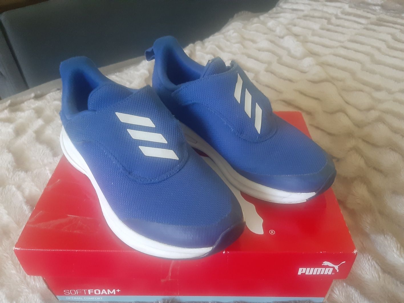 Продам кроссовки adidas