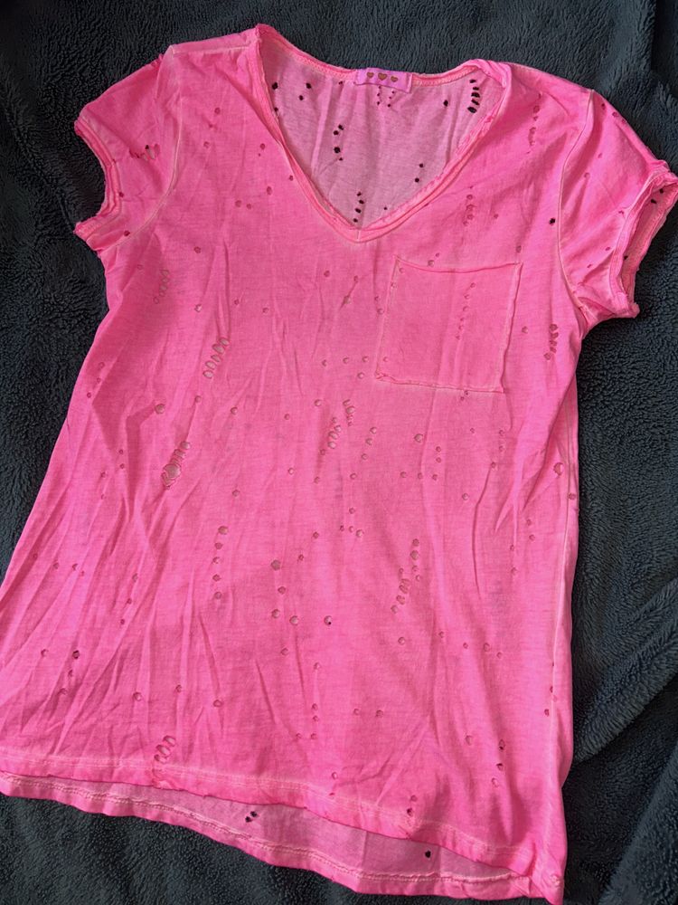 T shirt bluzka neonowa z dziurkami