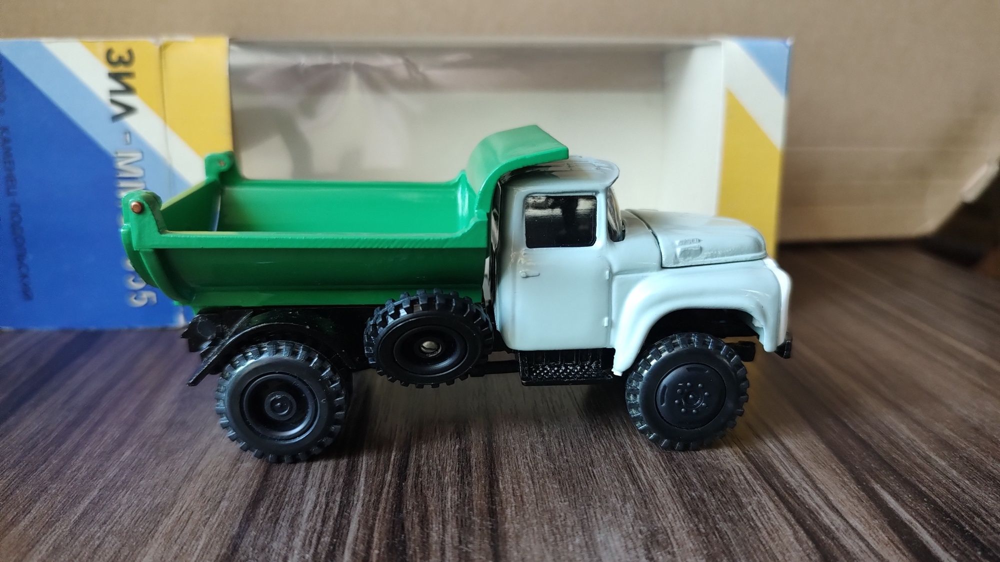 камаз 5320 53212 5410 маз уралСделано в СССР модель авто 1.43