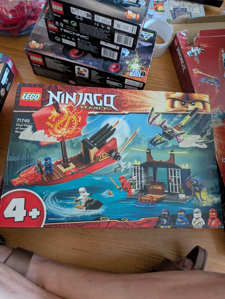 Legos Ninjago varios