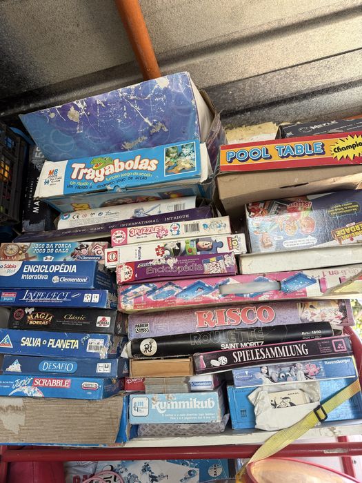 Lote de jogos de tabuleiro e puzzles
