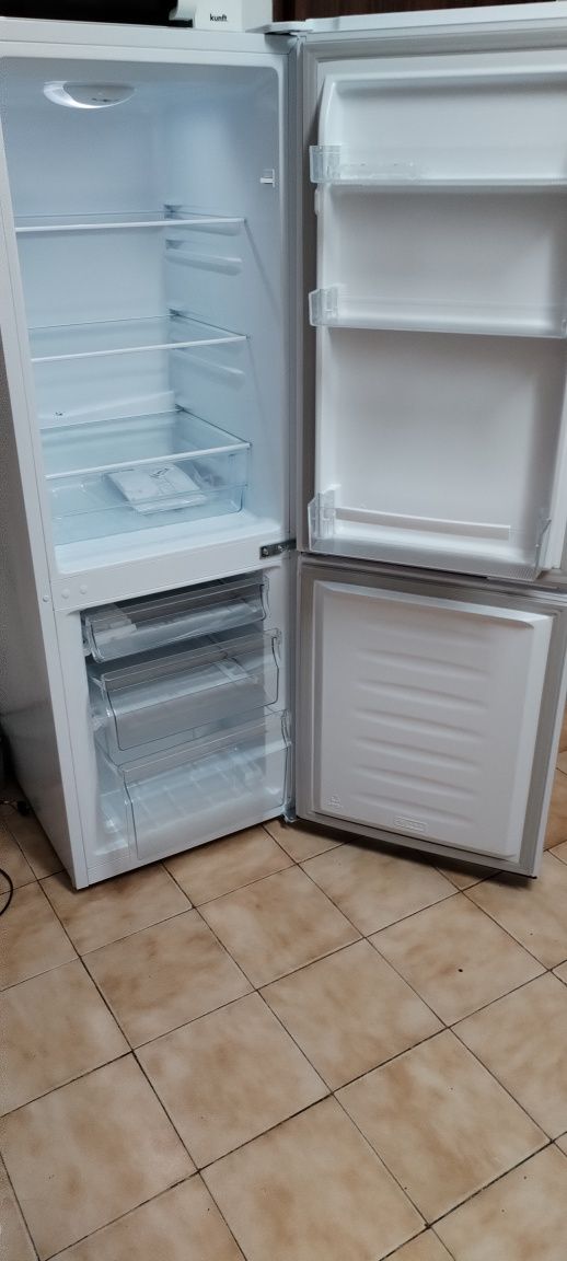 Combinado  com 4 meses de uso, na garantia...