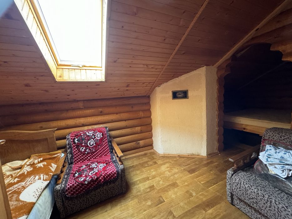 Продам будинок у с. Східниці