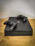 PlayStation 4 Pro 1TB + 2 pady DualShock 4 | Polska dystrybucja