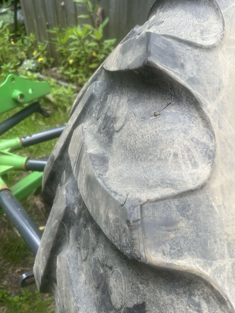 Opony 420/85r34.