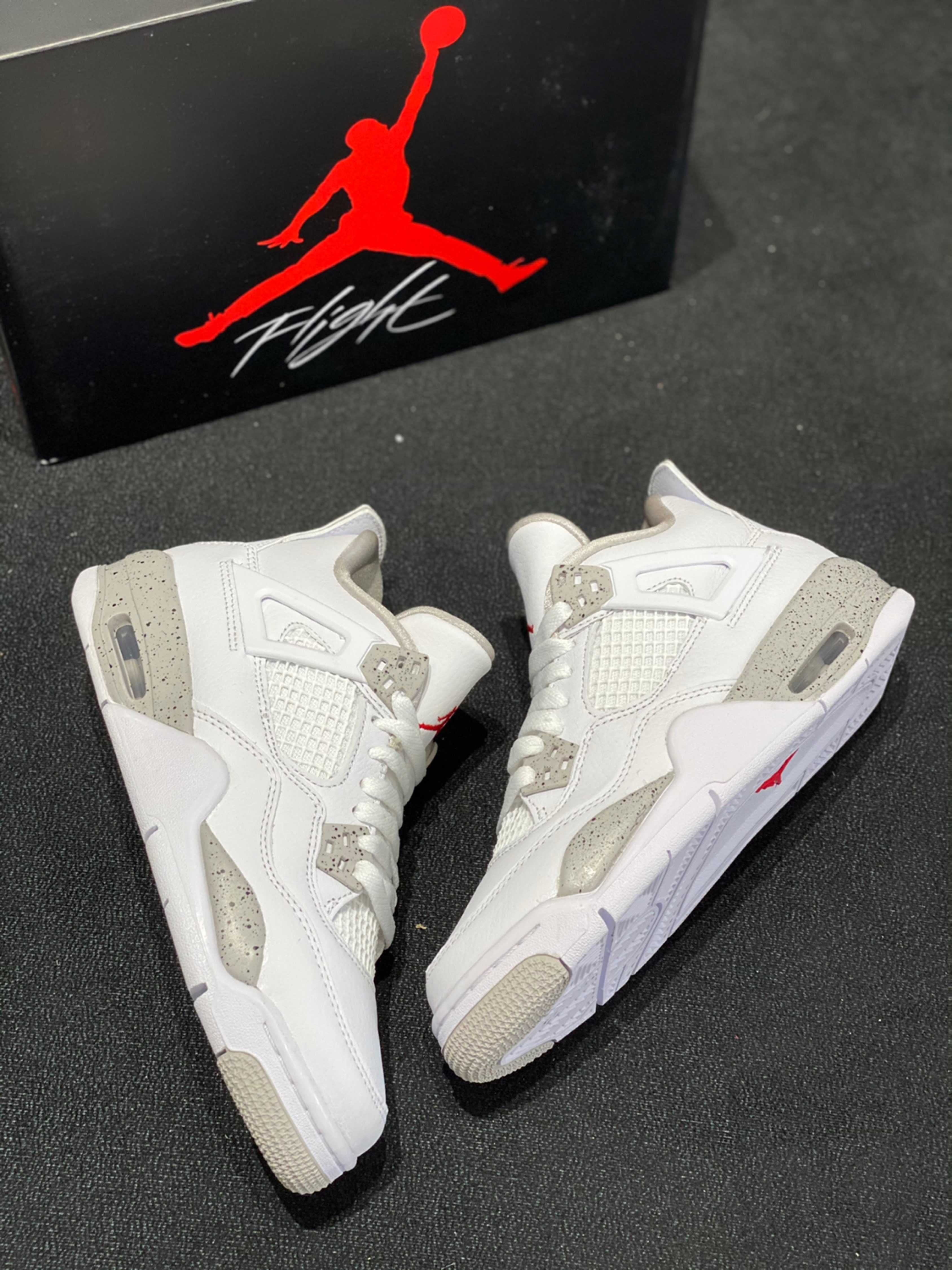 Buty AirJordan4 Retro tech white nowy UnisexTrampki.41
