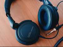 Auscultadores Beyerdynamic DT240 PRO