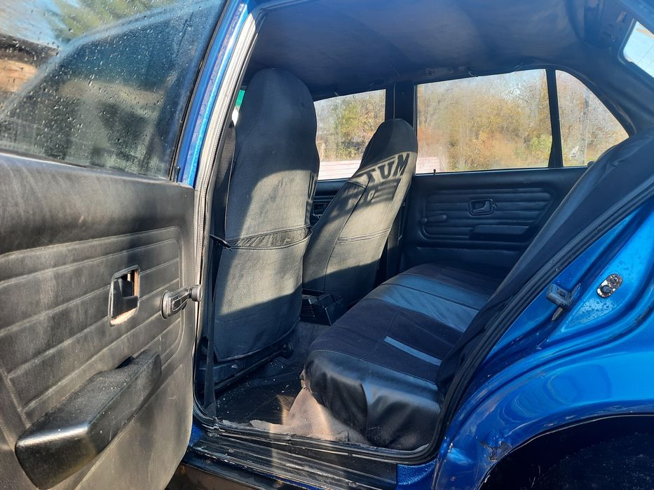 BMW E30 1.8 газ бензин