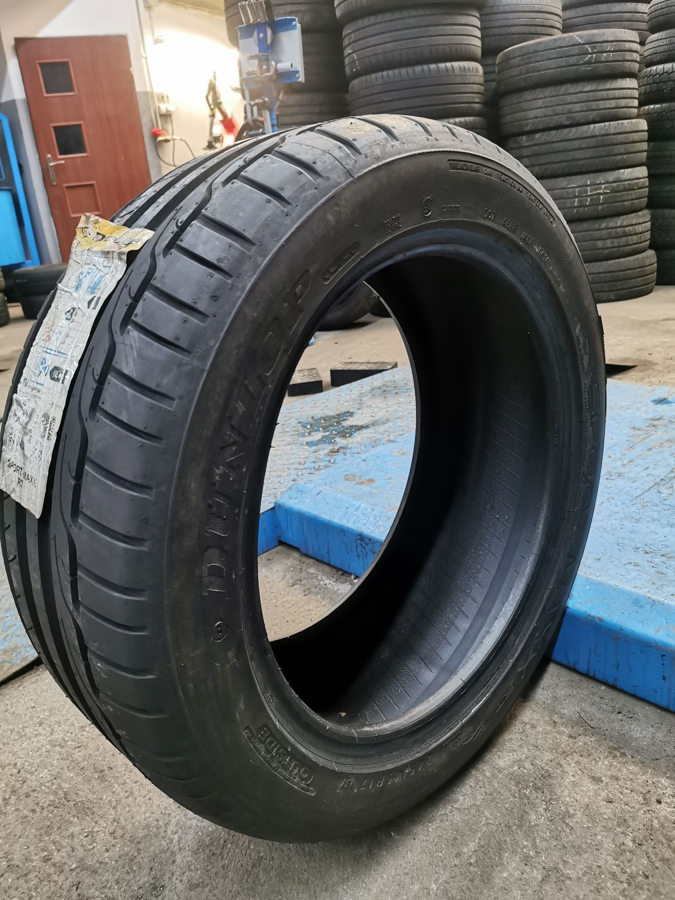 Opona 245/45R17 95Y Dunlop Sport Maxx RT #32