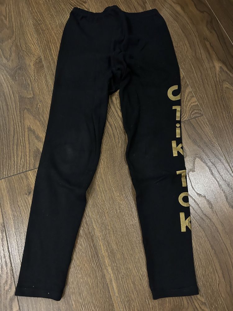 Legginsy z napisem TikTok