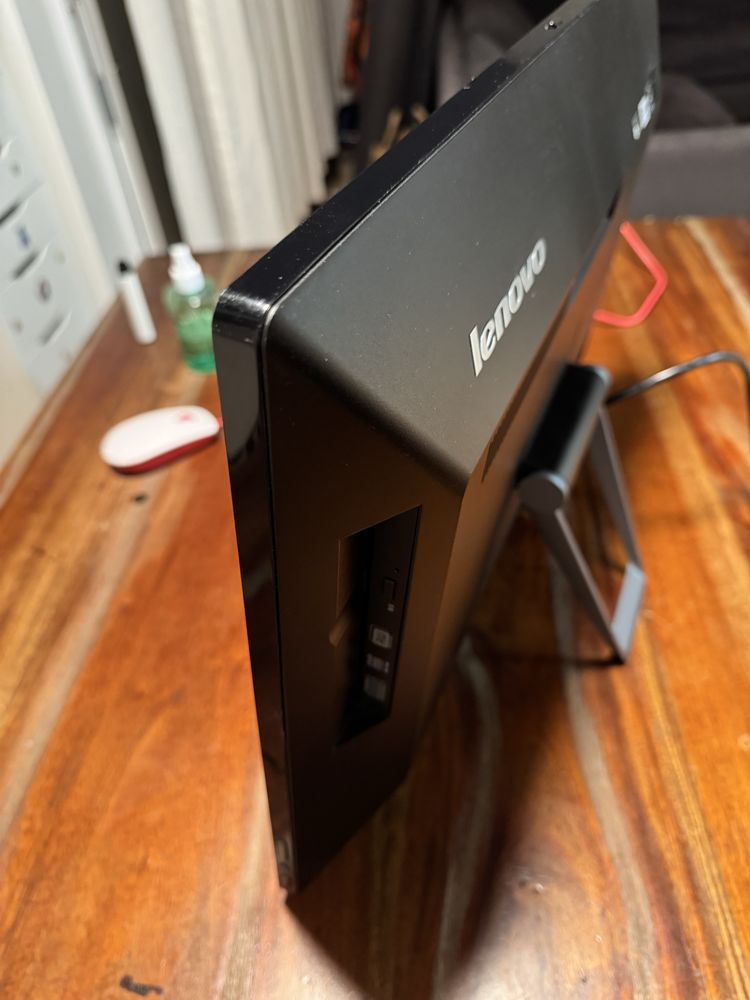 Моноблок Lenovo ThinkCentre E93z