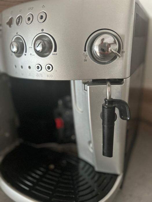 Ekspres ciśnieniowy Delonghi Magnifica
