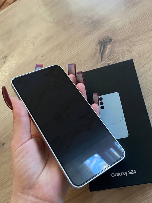 Продам Samsung S24