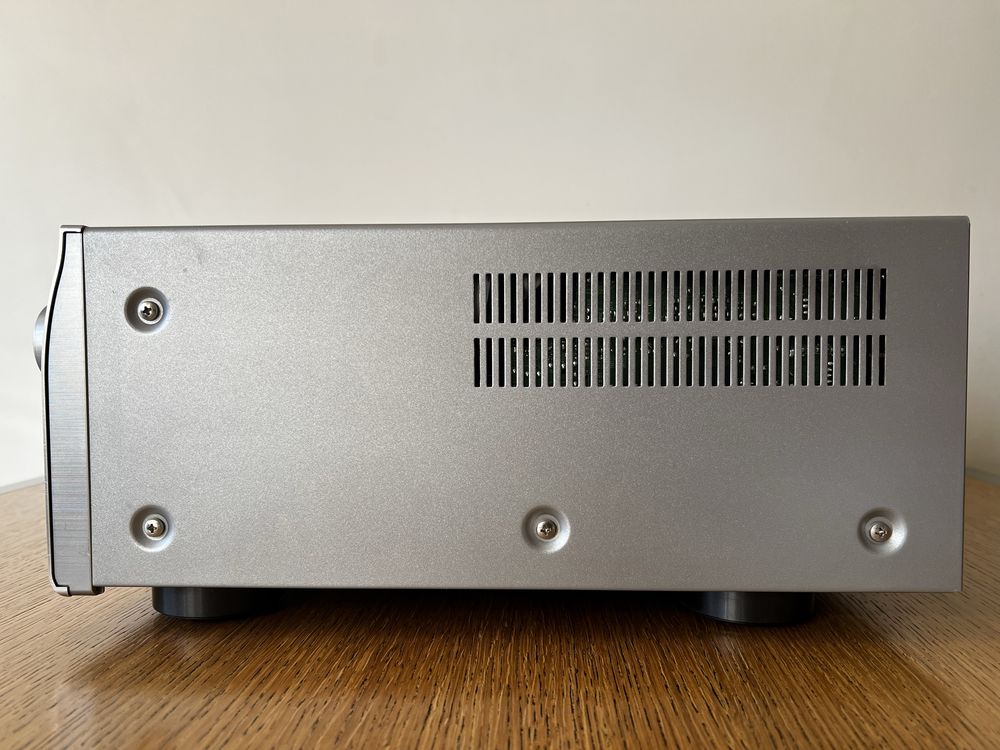 Denon Amplituner AVR-2308 +  pilot