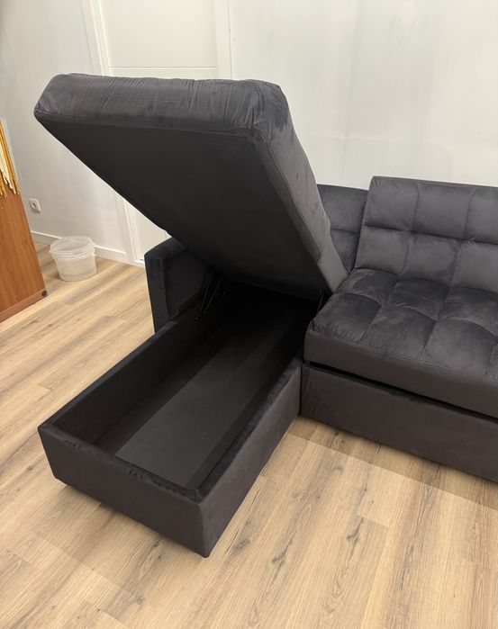Sofa com Chaise Long - Novo - Cor Preto