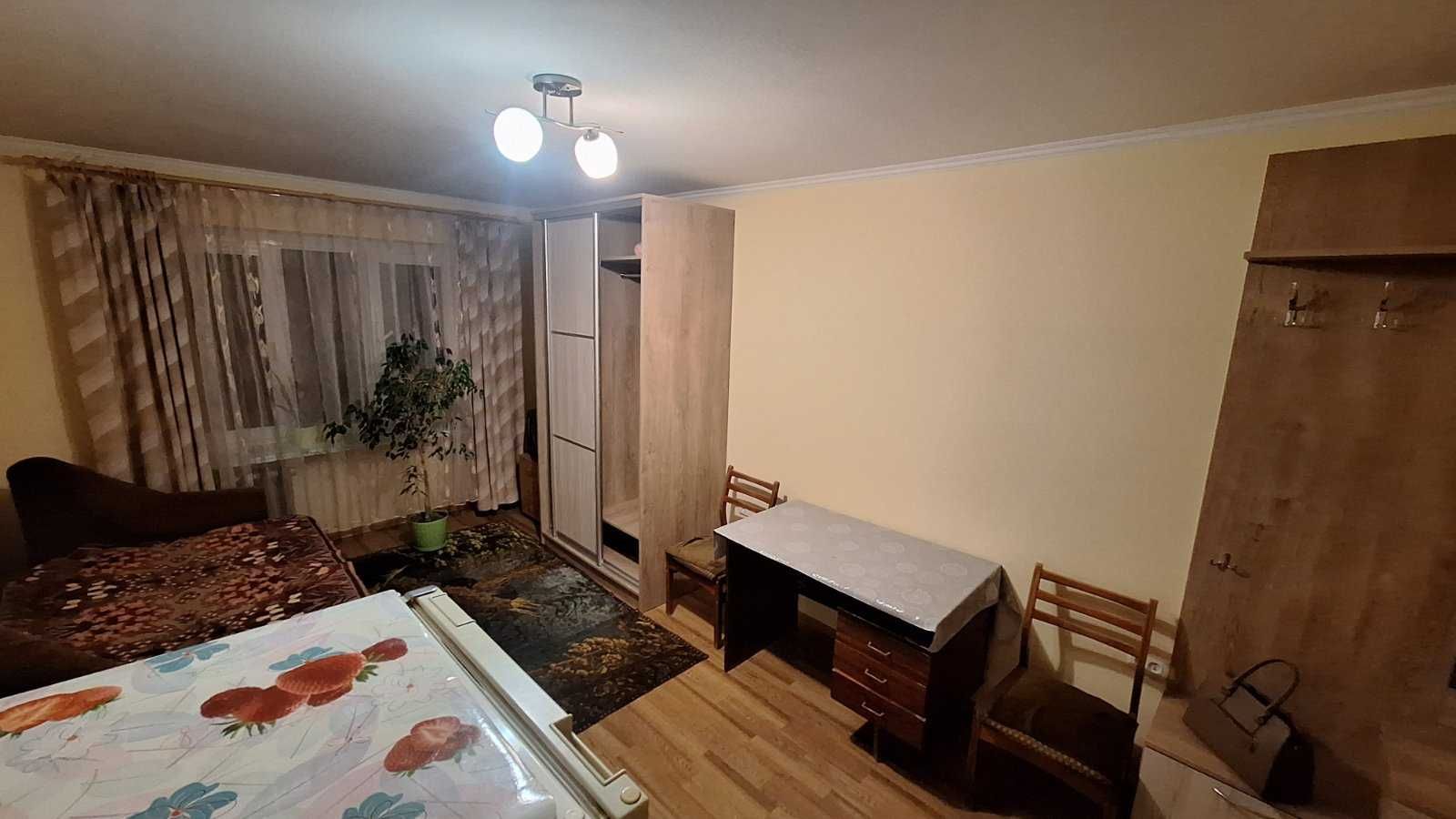 в. Угорська Оренда кімнати  з євроремонтом