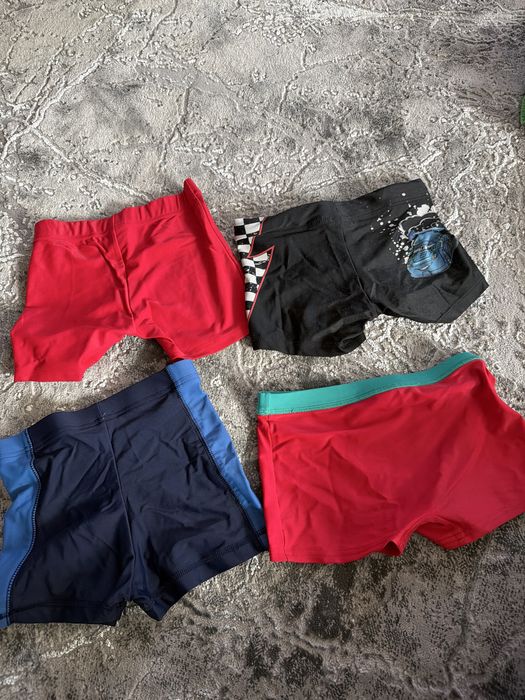 Spodenki kapielowe 4-5 lat