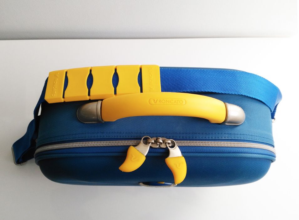 Necessaire Roncato "Golfinho" Design Italiano - Como Novo