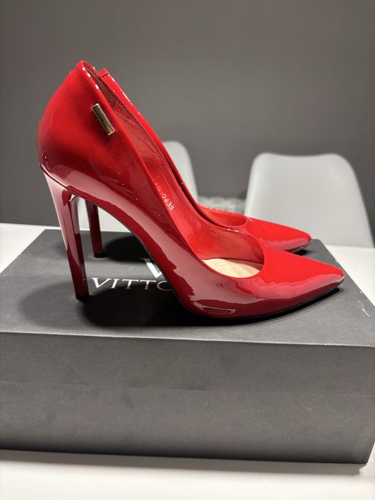 Жіночі туфлі човники Vitto Rossi, розмір 38