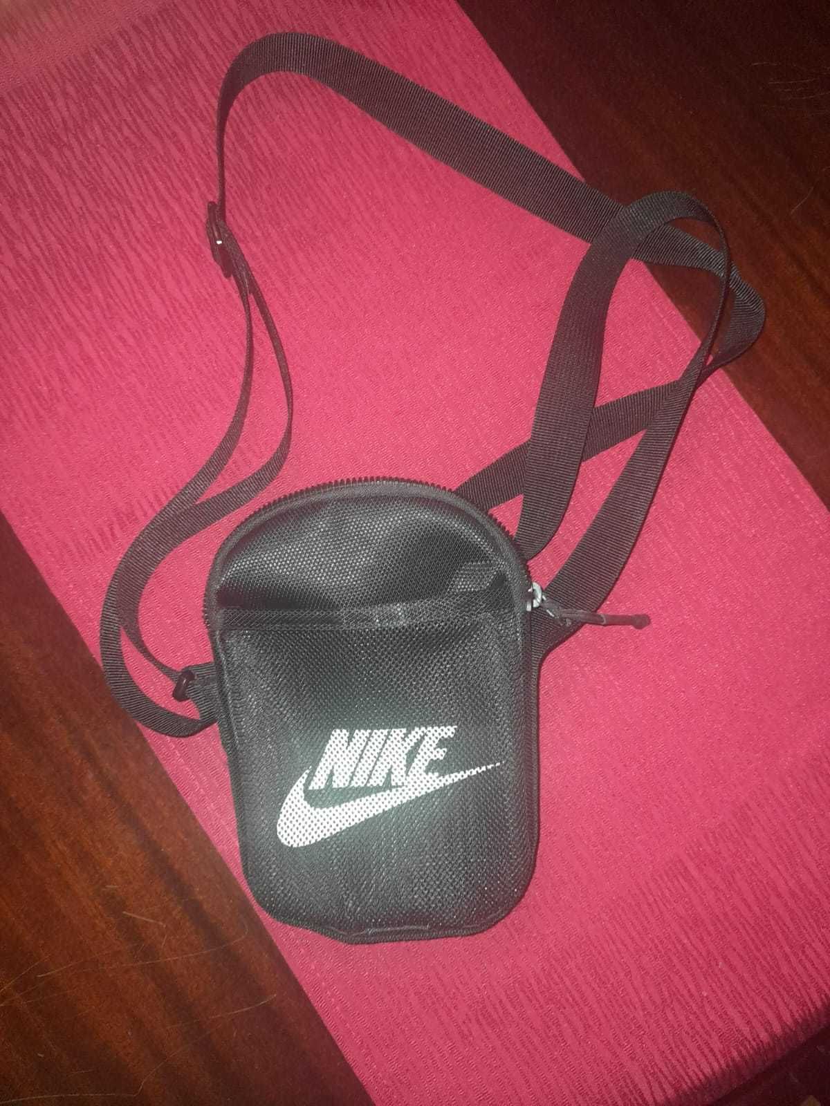 Bolsa Tiracolo Nike Heritage