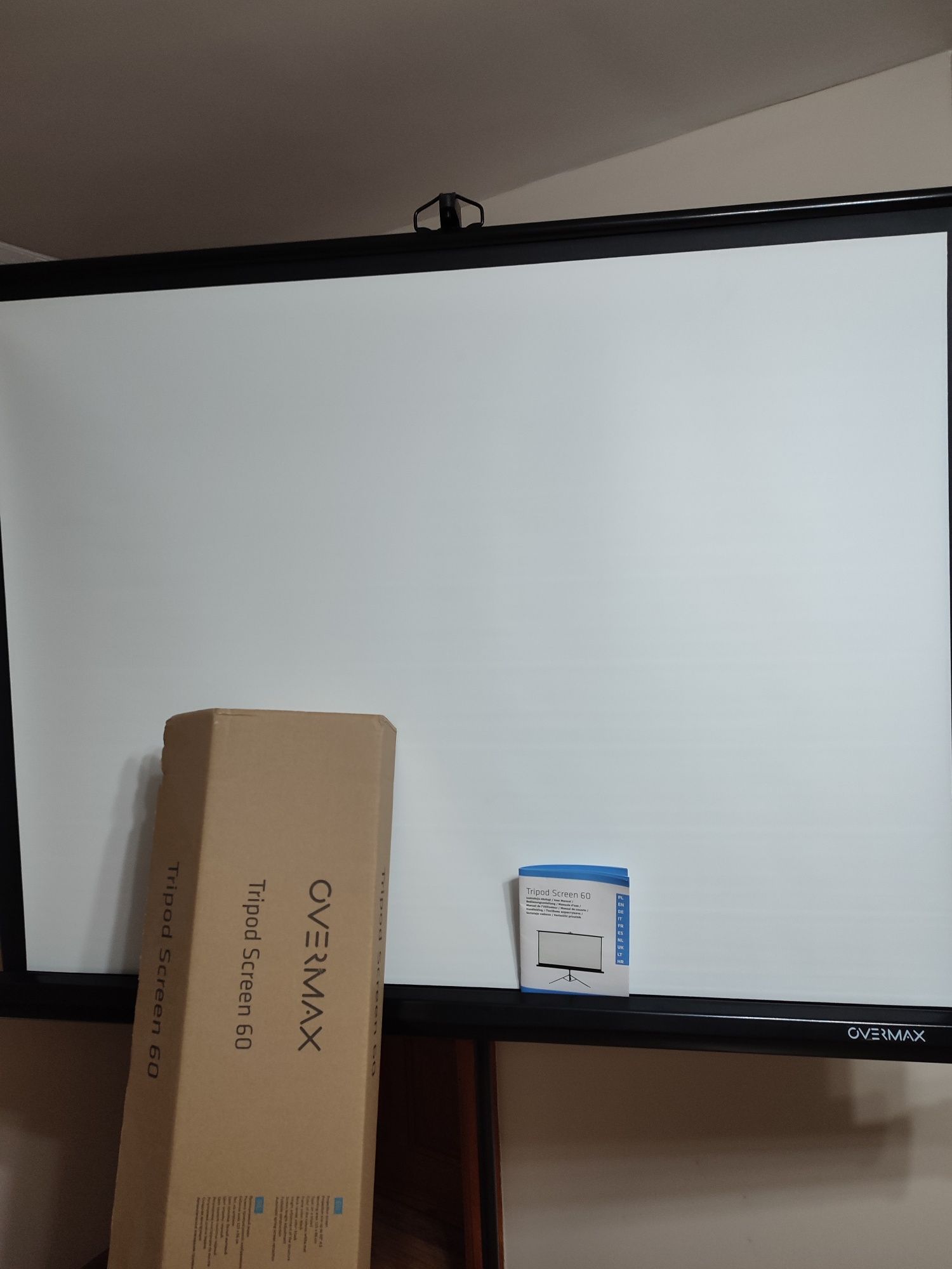 Ekran projekcyjny 115x86 overmax